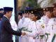 Presiden Jokowi saat mengukuhkan Paskibraka di Istana Negara, Jakarta
