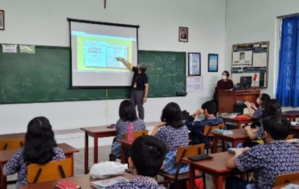 Pembelajaran di Sekolah Aloysius Bandung. (Ist.)