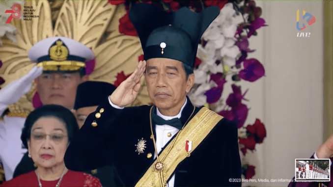 Tahun 2023 ini Jokowi mengenakan baju adat Ageman Songkok Singkepen Ageng dari Keraton Kasunanan Surakarta Hadiningrat, Jawa Tengah (KalderaNews/JS de Britto)