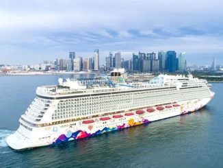 Kapal Pesiar (dok.cruiseindustrynews.com)