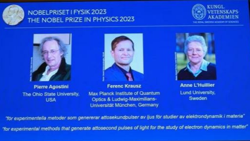 Pierre Agostini dari Ohio State University di AS, Ferenc Krausz dari Max Planck Institute of Quantum Optics dan Ludwig Maximilian University of Munich di Jerman, serta Anne L’Huillier dari Lund University di Swedia.