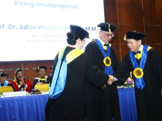 Universitas Kristen Krida Wacana (Ukrida) Jakarta mengukuhkan Prof. Dr. Adrie Frans Assa sebagai guru besar bidang Ilmu Manajemen. (Dok.Ukrida)