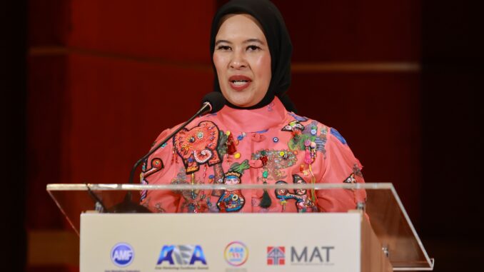 Pendiri Cikal Najelaa Shihab Raih di Asia’s Top Outstanding Women Marketeer of the Year Asia Youth Woman Netizen Awards 2023