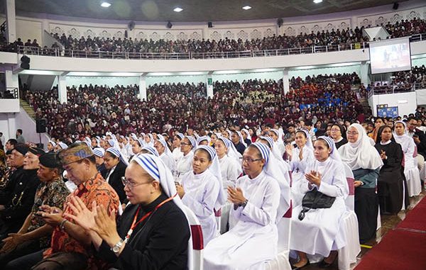 Talkshow lintas agama dan kepercayaan di Dome UMM. (dok.UMM)