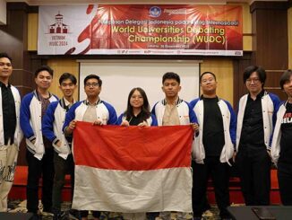 Delegasi mahasiswa Indonesia yang berkompetisi di ajang WUDC. (dok.puspresnas)