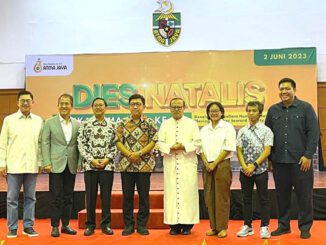 Prof. Yuda Turana (keempat dari kiri) bakal dilantik menjadi Rektor Atma Jaya Jakarta. (Ist.)