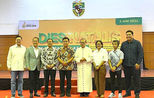 Prof. Yuda Turana (keempat dari kiri) bakal dilantik menjadi Rektor Atma Jaya Jakarta. (Ist.)