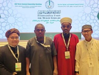 Dosen Sekolah Pascasarjana UMJ Dr. Saiful Bahri, Lc., MA.(kanan) beserta ulama anggota IUMS. (dok.UMJ)