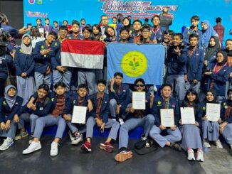 Siswa SMA LabSchool Cibubur meraih medali di ajang Thailand Inventors Day 2024. (dok.sekolah)