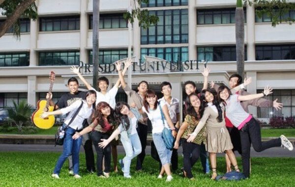 Mahasiswa President University. (Ist.)