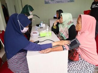 Pelayanan kesehatan gratis Unimus Semarang. (dok.unimus)