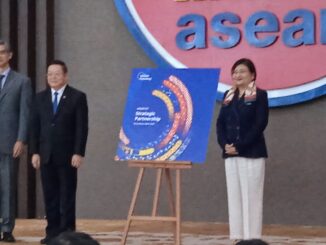 The launch of ASEAN and EU Launch Blue Book 2024-2025 was officiated by Dr Kao Kim Hourn, Secretary-General of ASEAN; H.E. Sujiro Seam, Ambassador of the European Union to ASEAN and Hjayceelyn M. Quintana, Permanent Representative of the Philippines to ASEAN and Country Coordinator for ASEAN-EU Dialogue Relations
