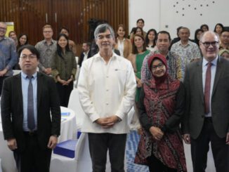The Ambassador of the European Union (EU), Sujiro Seam