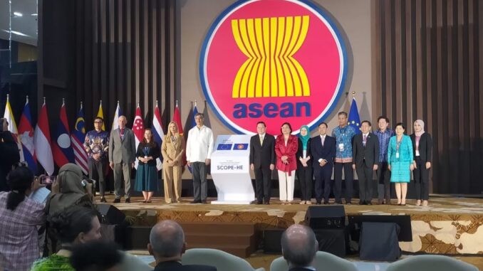 ASEAN and the European Union (EU) launched a new programme called Sustainable Connectivity Package (SCOPE) in Higher Education in Jakarta