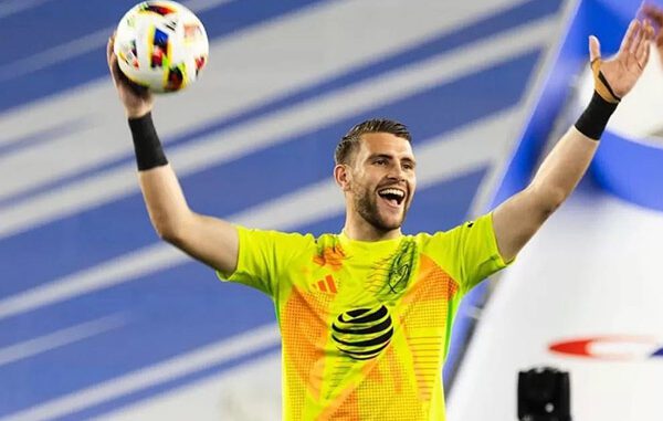 Kiper Tim Nasional Indonesia, Maarten Paes. (Ist.) Kiper Tim Nasional Indonesia, Maarten Paes. (Ist.)