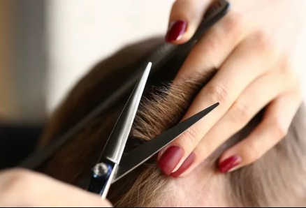 ilustrasi potong rambut (Ist).