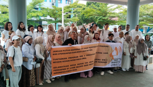 orang tua penerima beasiswa BIM angkatan 4 layangkan petisi (Ist).