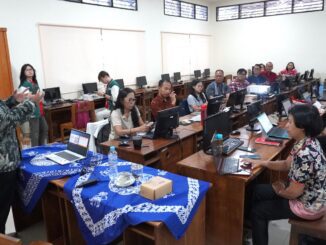 SMA Tarakanita Magelang berkolaborasi dengan Bina Nusantara University Semarang mengadakan workshop dengan pemateri Bapak Ventje Jeremias Lewi Engel, M.T., CEH (Dosen Binus University) yang memaparkan materi bertajuk "Pemanfaatan AI (Artificial Intelligence) dalam Pembelajaran yang Sistematis, Relevan, dan Menarik" (KalderaNews/Tarakanita Magelang)