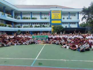 Aksi nyata SMP Tarakanita 5 dalam rangka memperingati Hari Peduli Sampah Nasional pada Jumat, 21 Februari 2025 (KalderaNews/Dok. Sekolah)