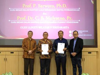 Penyerahan SK 2 guru besar baru Universitas Sanata Dharma (USD) Yogyakarta. (Dok.HumasUSD)