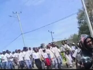 Pelajar di papua longmarch