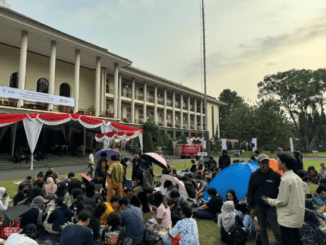 Civitas akademika UGM dan UII demo tolak RUU TNI (Dok: X demafisipol_ugm)
