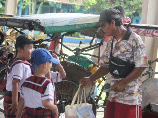 Tumbuhkan Empati pada Anak, TK Santo Yosef Lahat Baksos ke Tukang Becak
