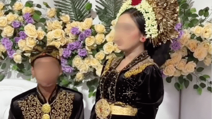 Tangkapan video viral pernikahan dini yang melibatkan sepasang remaja di Lombok, Nusa Tenggara Barat (NTB) ( Tangkapan video viral pernikahan dini yang melibatkan sepasang remaja di Lombok, Nusa Tenggara Barat (NTB) (