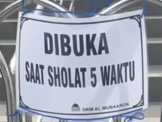 Tangkapan layar masjid digembok dan hanya dibuka saat sholat.png