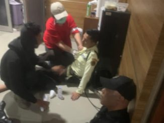 Satpam kampus juga jadi korban gas air mata