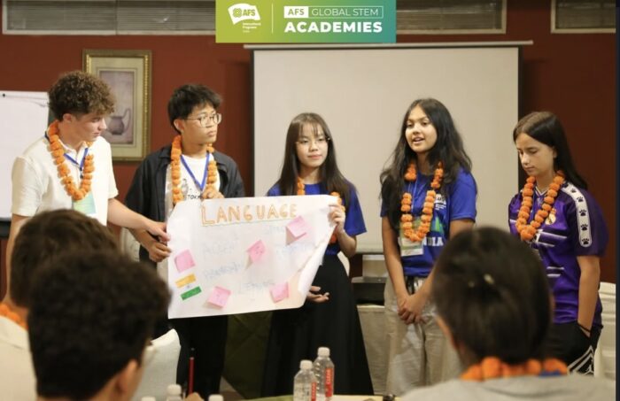 Velika, Pelajar SMA Cikal Serpong