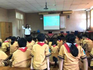 Parent Teaching Day untuk siswa kelas 3 dengan tema “Cara Bermain Gadget Tanpa Mengganggu Tubuh dan Mata”.