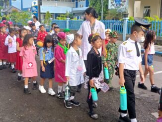 Peringatan Hari Pahlawan 10 November di SD Santo Carolus