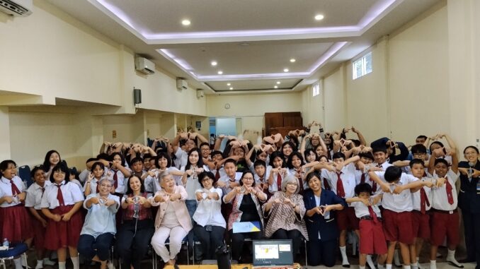 Siswa-siswi SD Tarakanita 1 kelas VI mengikuti seminar anti bullying dengan topik “Berkawan Asyik Tanpa Mengusik”