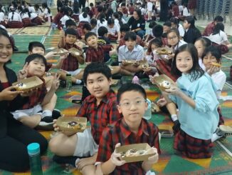 SD Tarakanita 4 Jakarta menyelenggarakan kegiatan bertajuk “Decorating Donuts” yang diikuti oleh seluruh murid kelas 5 (5A, 5B, 5C) dan kelas 6 (6A, 6B, 6C).