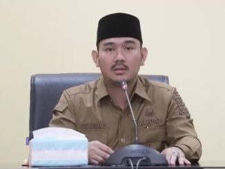 Bupati Bekasi, Ade Kuswara Kunang