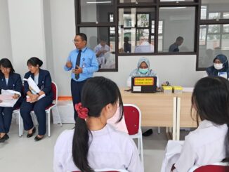 Kegiatan donor darah di SMA Tarakanita 2 pada Senin, 19 Januari 2026