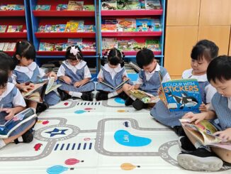 Di KB-TK Tarakanita 5 setiap Kamis diadakan kegiatan berkunjung ke perpustakaan, dengan berbagai macam kegiatan yang berhubungan dengan kegiatan dan minat anak dalam mengenal buku bacaan yang ada.