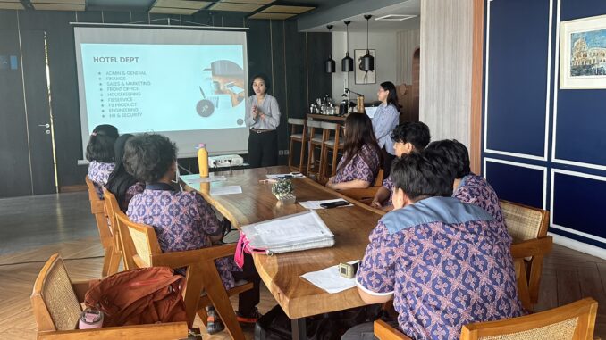Sebanyak 172 murid kelas 10 atau setara kelas 1 SMA dari berbagai kampus Cikal di Indonesia baru saja menuntaskan program magang profesional selama dua minggu pada Januari 2026