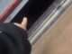 Tangkapan layar dugaan pelecehan seksual di Stasiun Kebayoran pada Sabtu malam, 2 Mei 2026 menjadi viral setelah akun Threads @andinewst mengungkap modus pelaku yang bersembunyi di bawah peron stasiun
