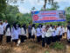 Guru dan siswa SMAN 8 Bungo aksi di tambang ilegal. (Ist.)