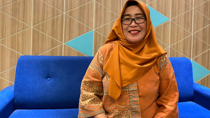 Kepala SMAN 1 Pontianak, Indang Maryati. (Ist.)