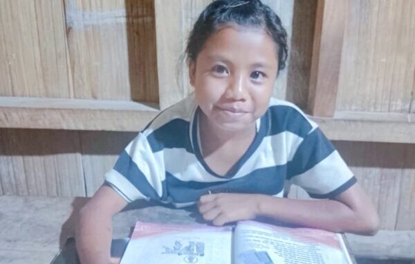 Myscha, siswi kelas 5 di SDI Compang Ngeles, Desa Rana Gapang, Kecamatan Elar, Kabupaten Manggarai Timur
