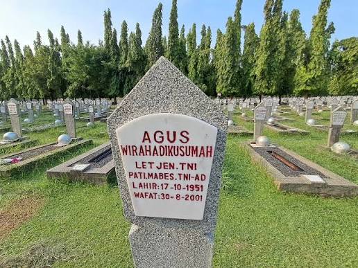 Makan Letnan Jenderal TNI Agus Wirahadikusumah 