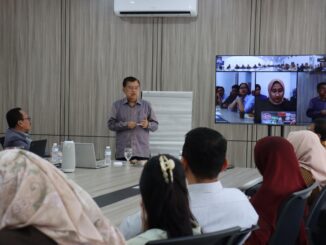 Jusuf Kalla menyampaikan bedah materi mendalam mengenai “Kebijakan Ekonomi dan Manajemen Krisis” dalam Seminar Publik di Universitas Paramadina, Selasa, 9 Juni 2026