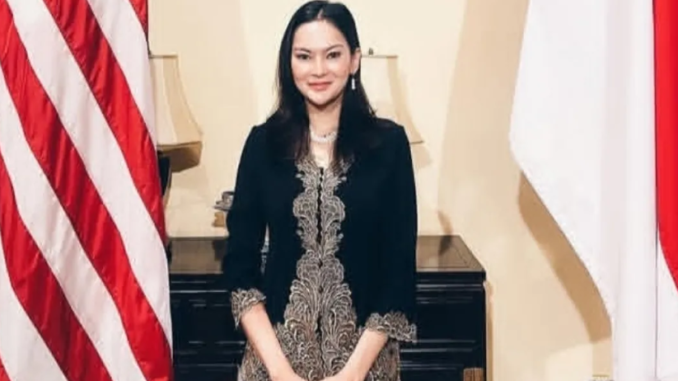 Ulta Profil Ulta Levenia Nababan, Tenaga Ahli Utama KSP yang menjadi sorotan usai menyebut 72,8 persen masyarakat puas terhadap Program Makan Bergizi Gratis (Kalderanews/Dok: Instagram @leveenia)