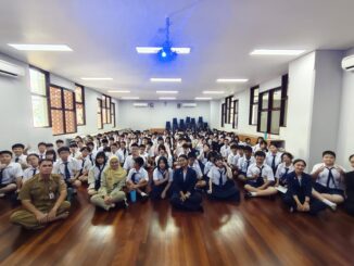 SMP Tarakanita 2 Pluit mengikuti kegiatan guru tamu bertajuk “Community Heroes: Making Our Community Better” pada 10 Agustus 2026.