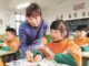 Kelas bahasa Inggris di Sekolah Dasar Jiefang di daerah Xinning, provinsi Hunan