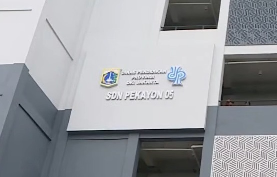 Gedung sekolah baru di Jakarta Gedung sekolah baru di Jakarta