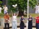 Sr. Richel CB, Sr,Yudith CB, Yosef Todarung, Firman Rahmat dan Natalia secara simbolis membuka Tarakanita Blok Pluit Cup dengan melepas burung merpati